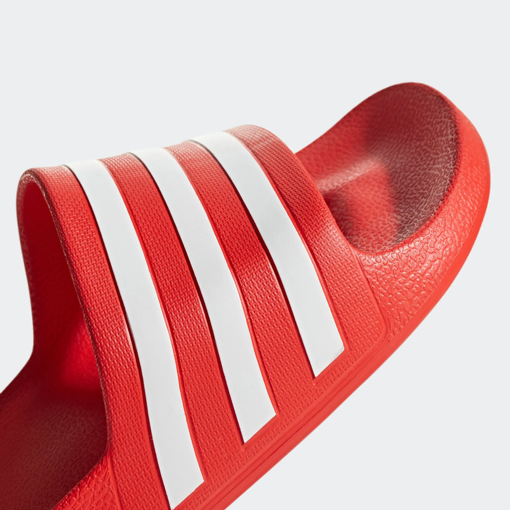 ADILETTE AQUA SLIDES Active Red / Cloud White / Active Red-F35540