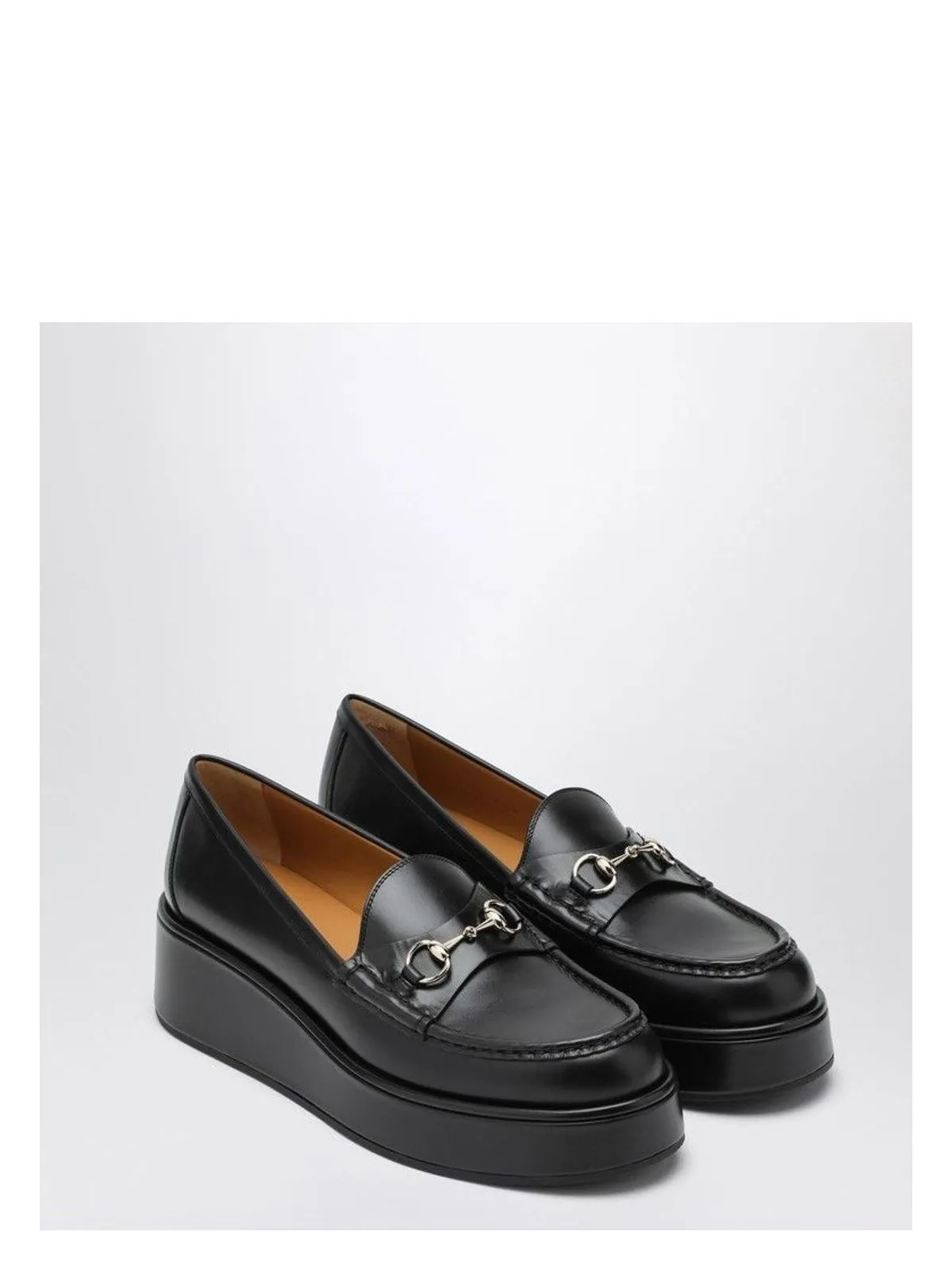 BLACK LOAFER WITH PLATFORM AND HORSEBITT