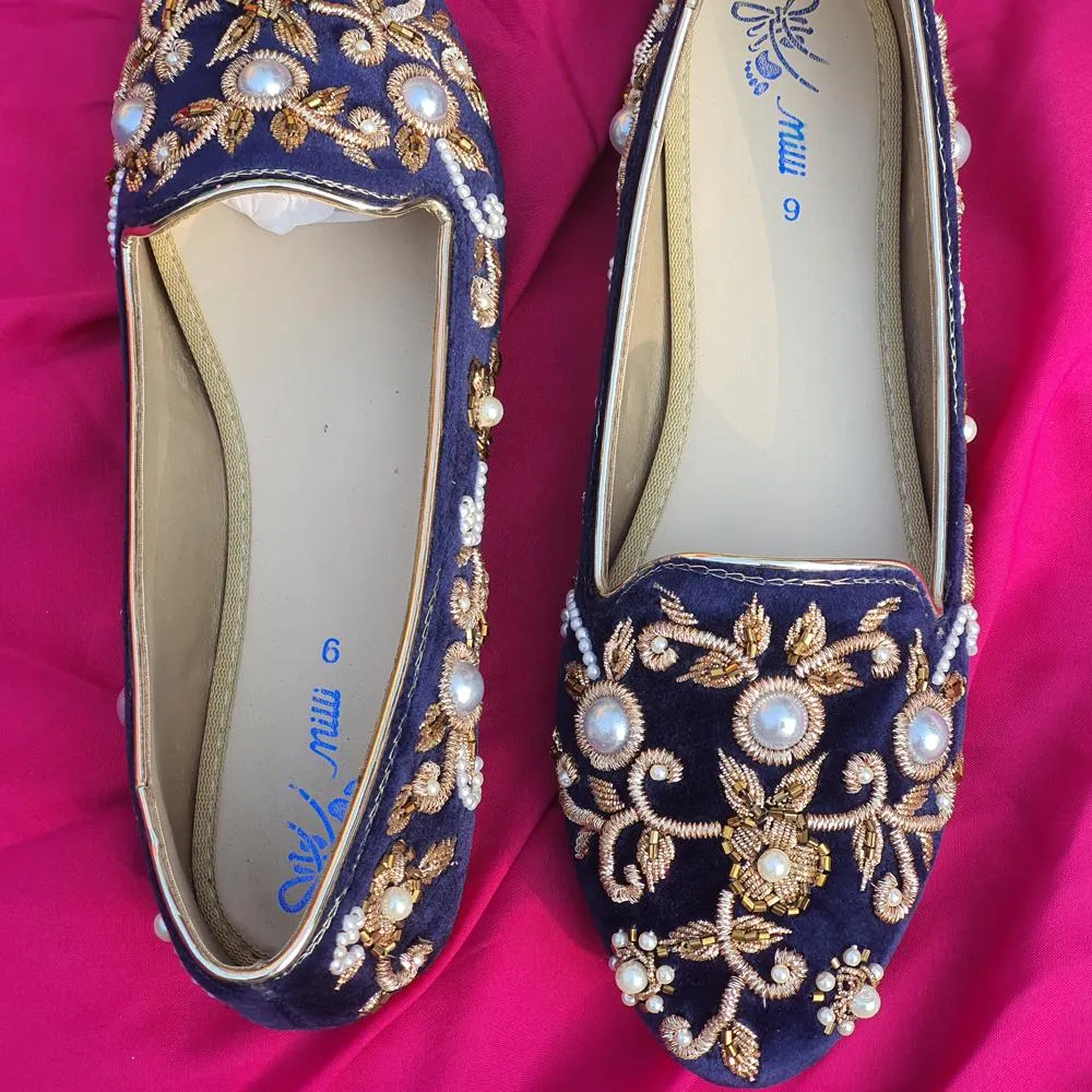Blue Hand Crafted Fancy & Comfortable Pumps For Women's