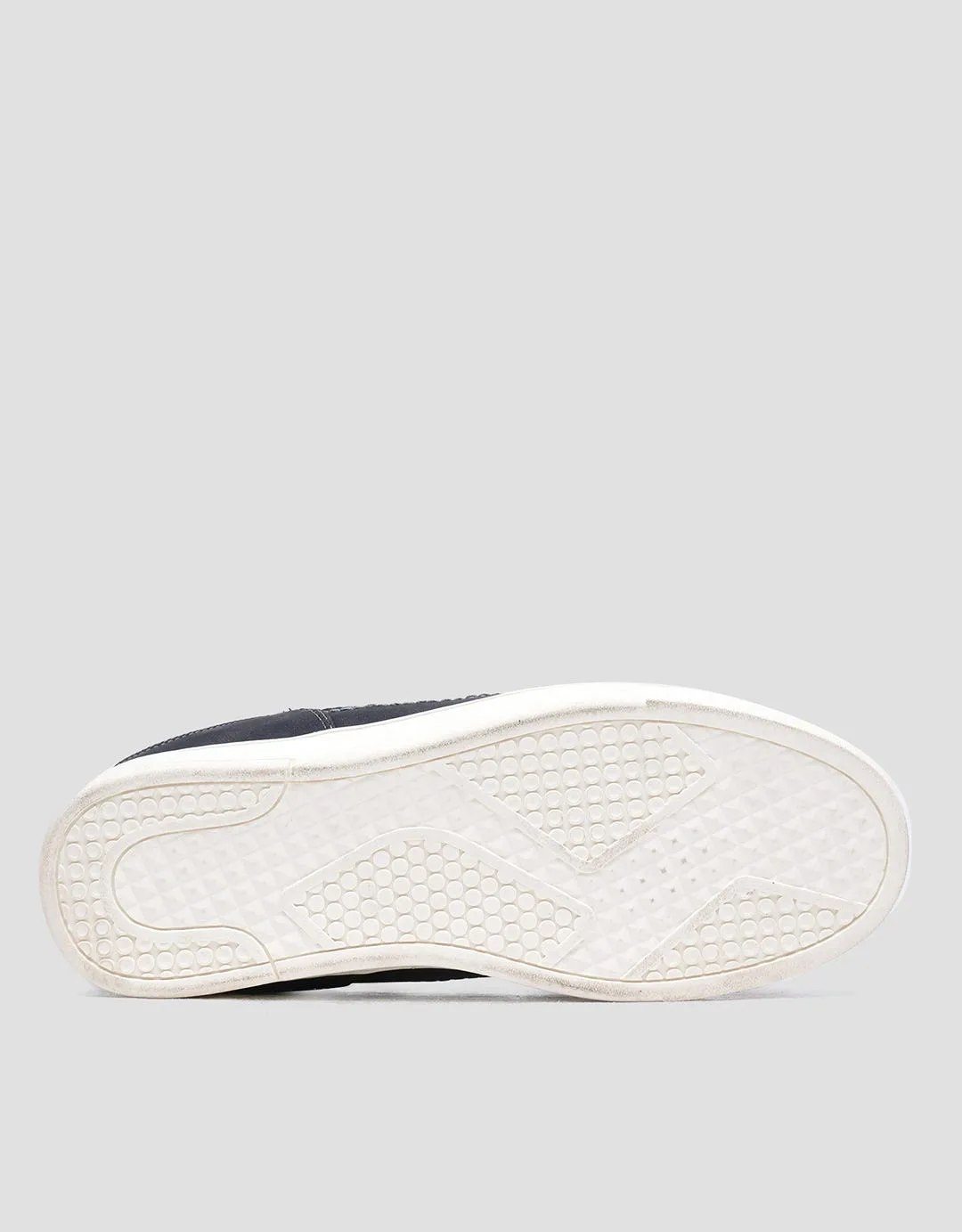 Cole Sepatu Sneakers Pria