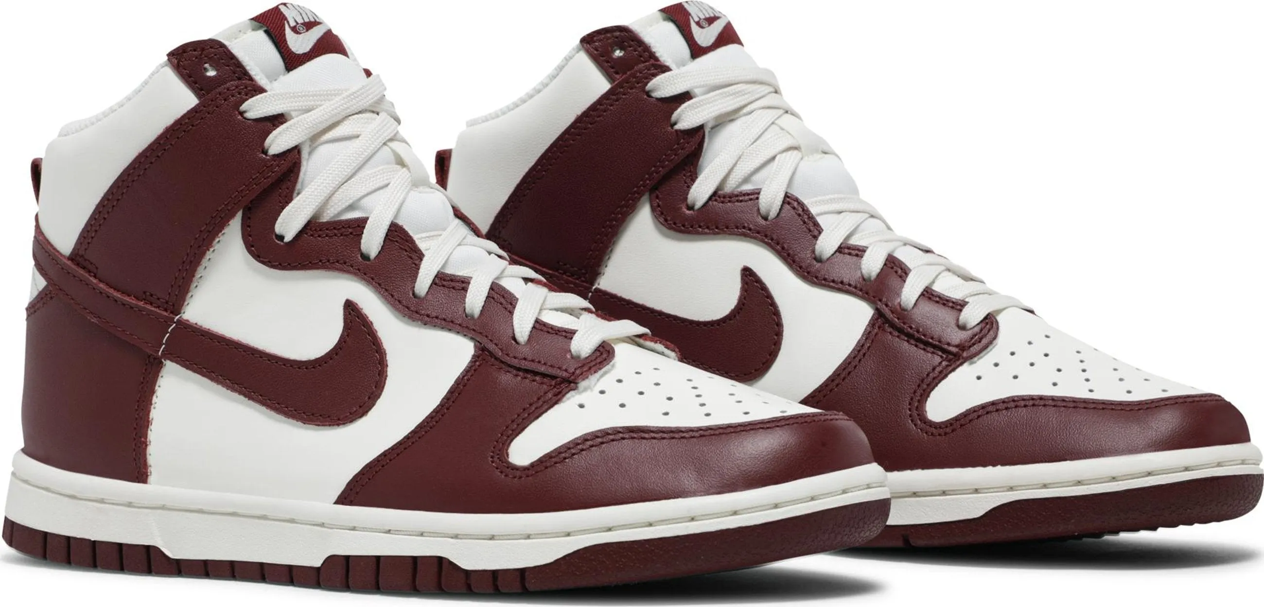 Dunk High 'Team Red' (W)