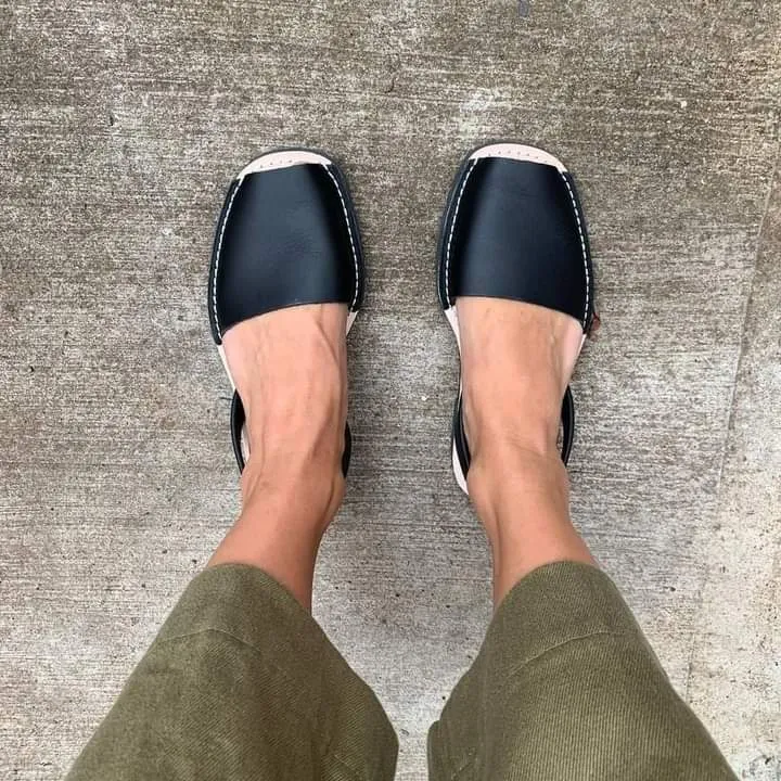 Leather Avarca Pons - Black