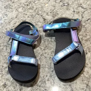 Teva DWW Sandals 5Y Black/Blue/Purple