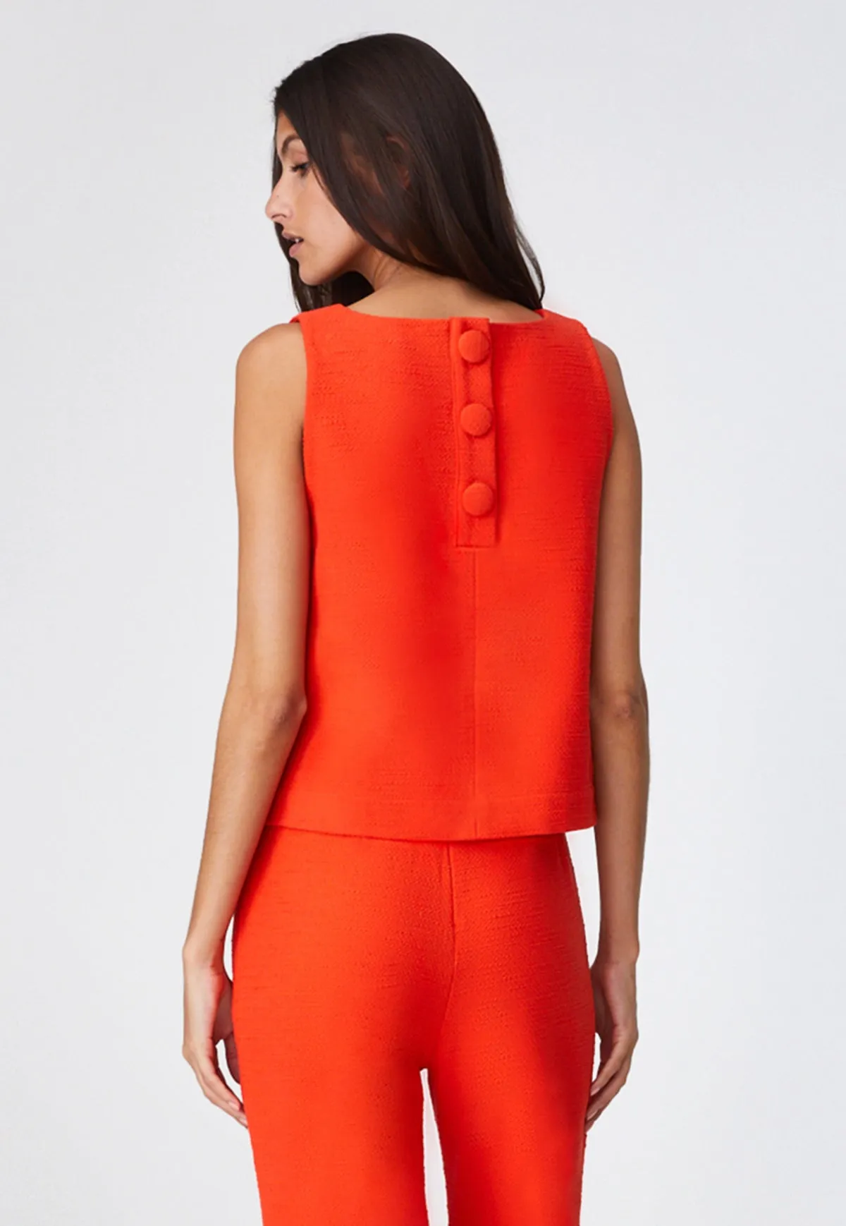 THE SLEEVELESS SHIFT TOP in TOMATO TEXTURED COTTON